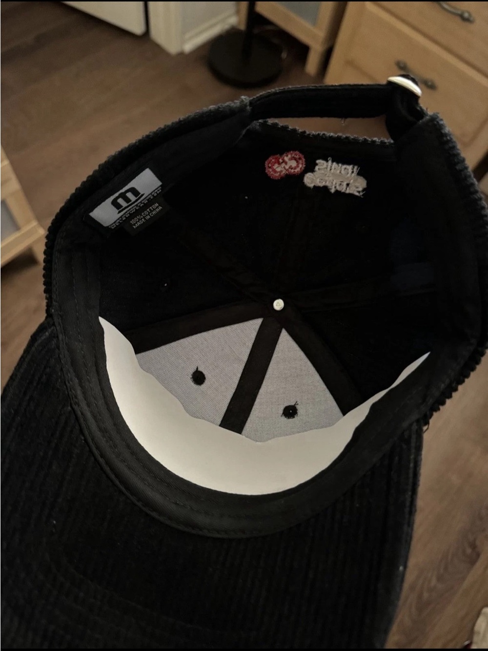 Los Angeles Embroidered Floral Corduroy Kids Cap - Black - Picture 2 of 3